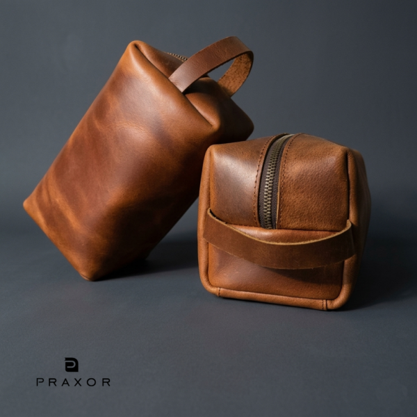 Praxor Leather Travel Case