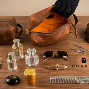 Praxor Leather Travel Case - Image 4