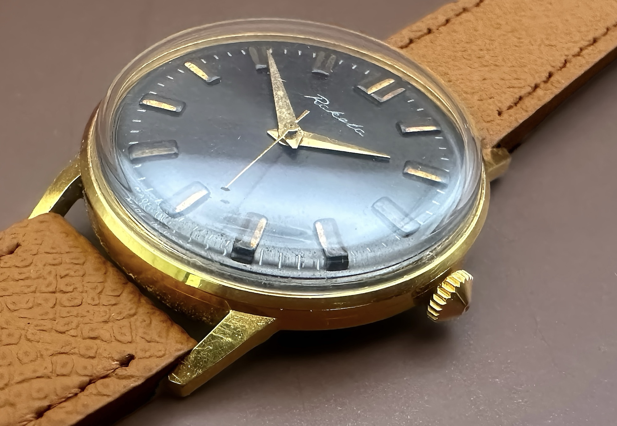 Vintage Soviet Raketa AU10 Mechanical Watch — Caliber 2609A, 21 Jewels - Image 1